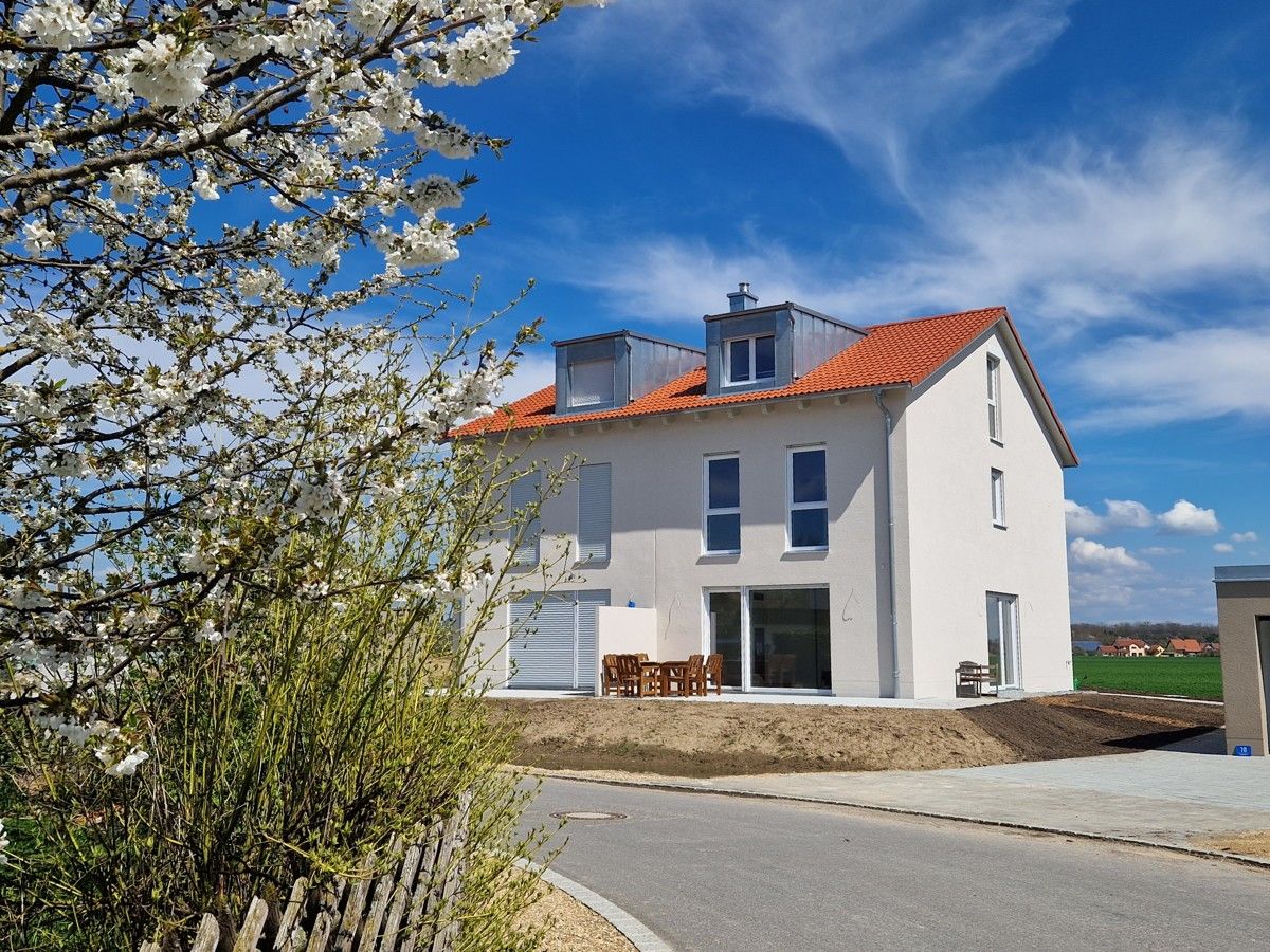 „KfW 40EE“ Effizienzhaus – Neubau-Doppelhaushälften mit großen Grundstücken in toller Randlage!